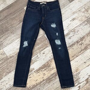 Women’s Dark Indigo 311 Size 25 Skinny Jeans